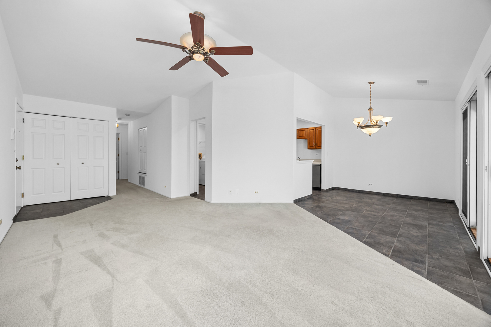 152 Brookston Drive #C2, Schaumburg, IL 60193