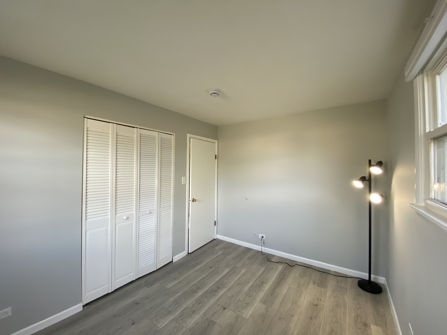 12814 E Playfield Drive, Crestwood, IL 60418