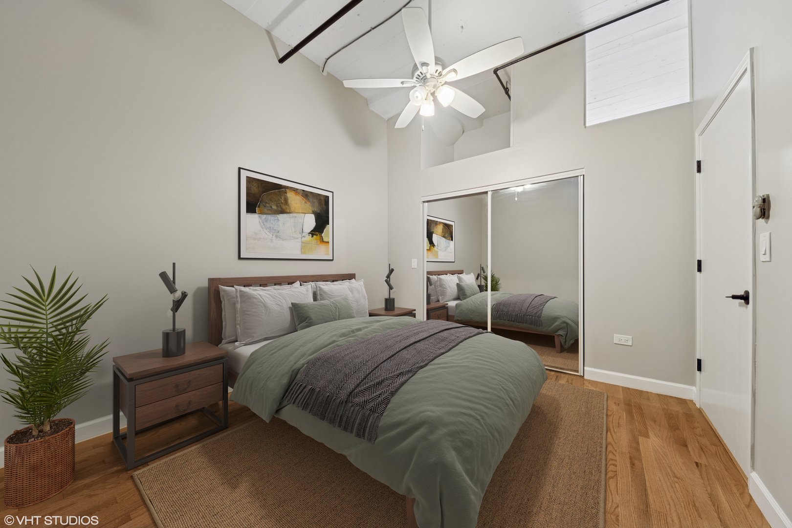 221 E Cullerton Street #517, Chicago, IL 60616