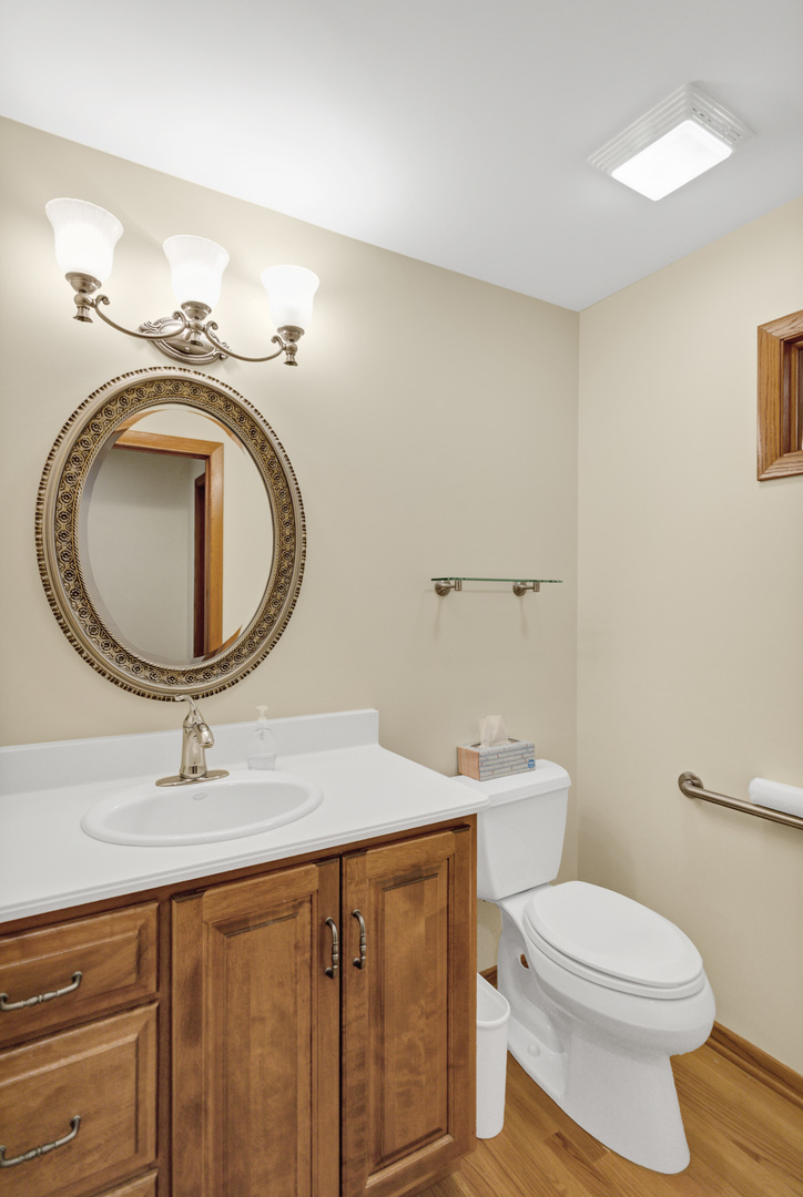 1666 Lin Lor Court, Elgin, IL 60123