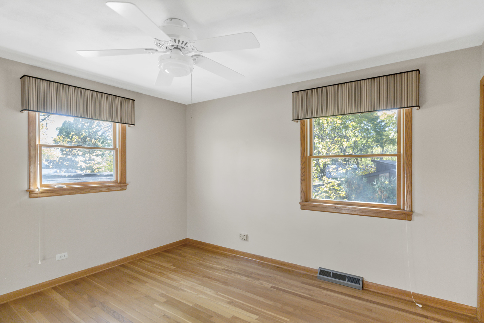 1666 Lin Lor Court, Elgin, IL 60123