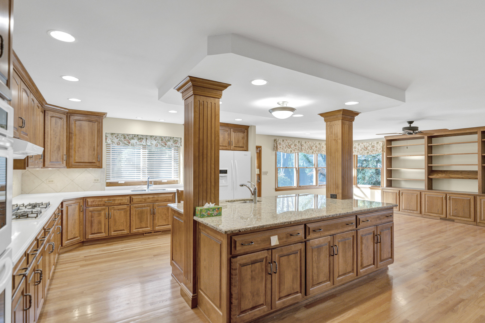 1666 Lin Lor Court, Elgin, IL 60123