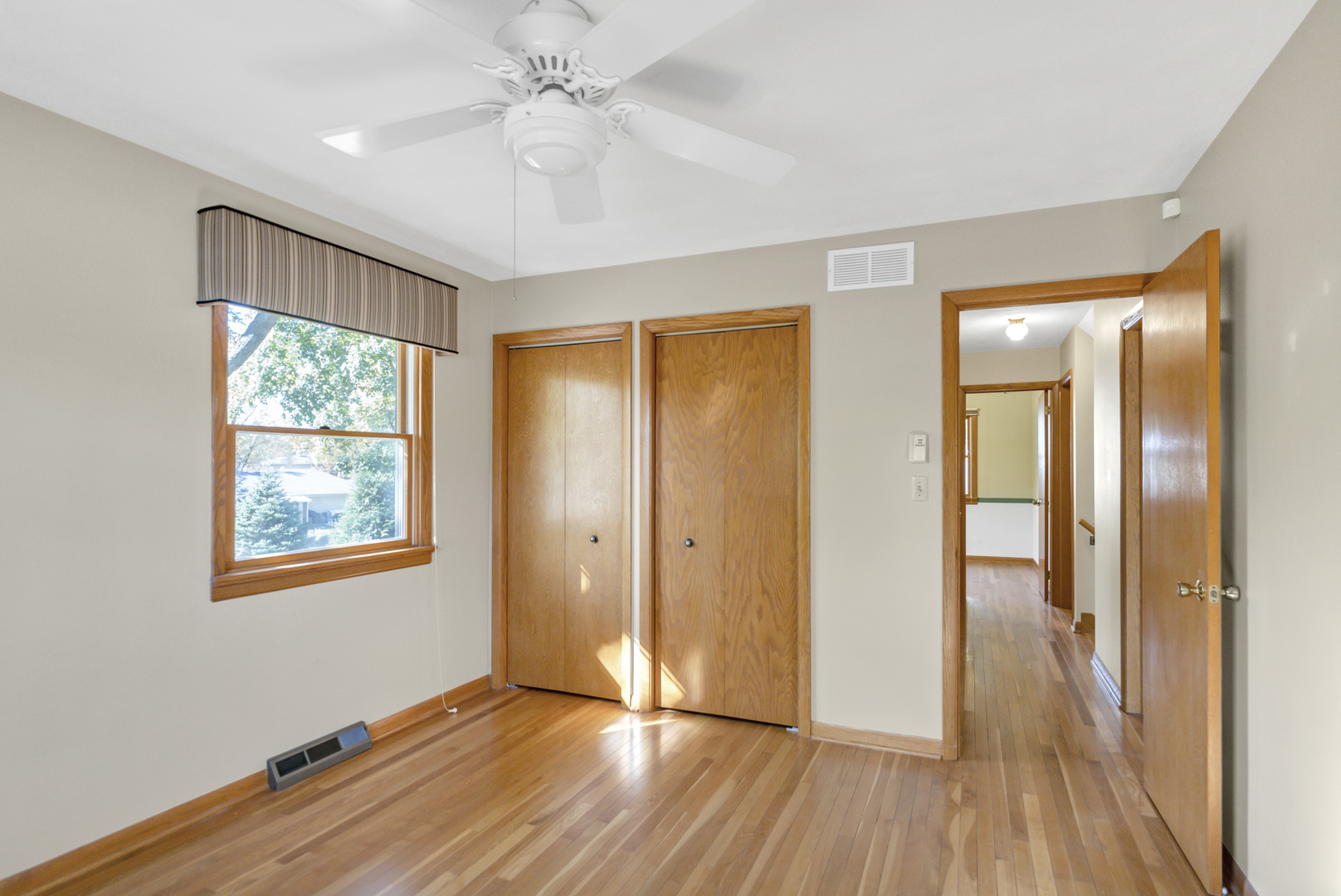 1666 Lin Lor Court, Elgin, IL 60123