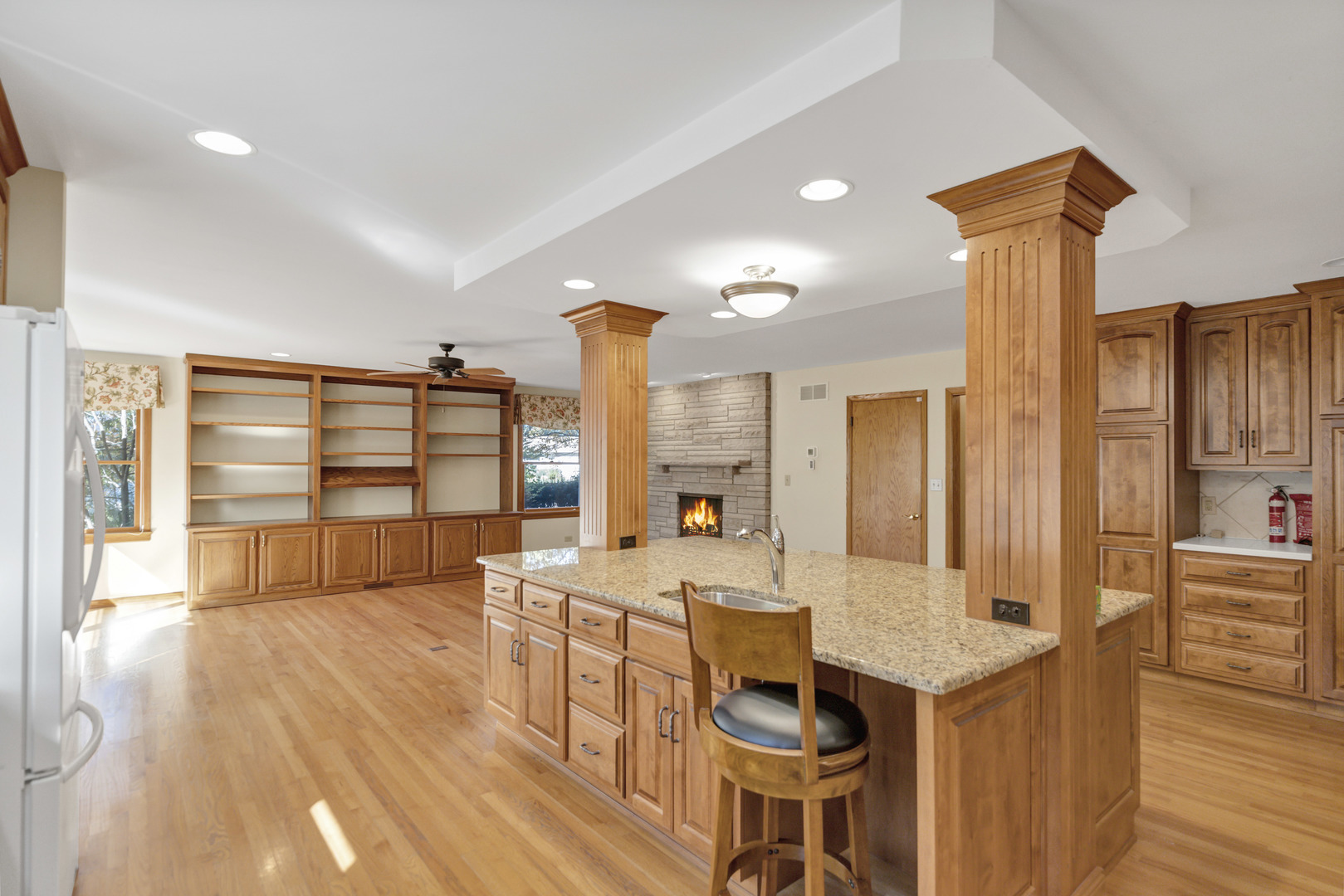 1666 Lin Lor Court, Elgin, IL 60123