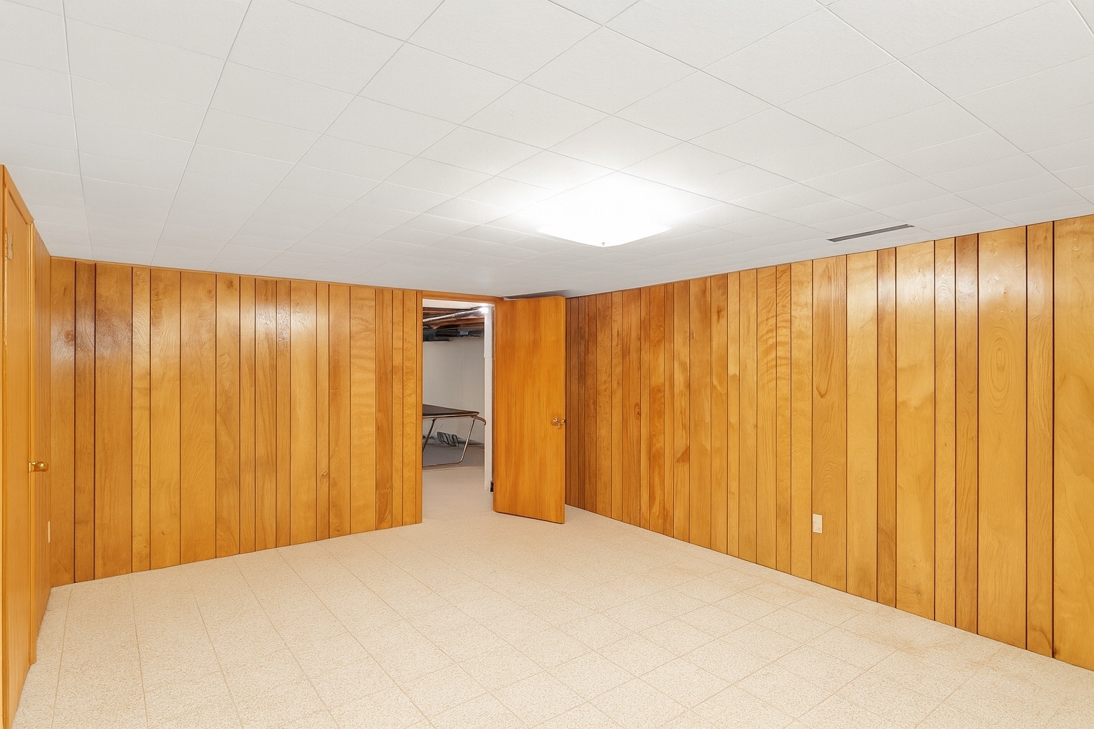 1666 Lin Lor Court, Elgin, IL 60123