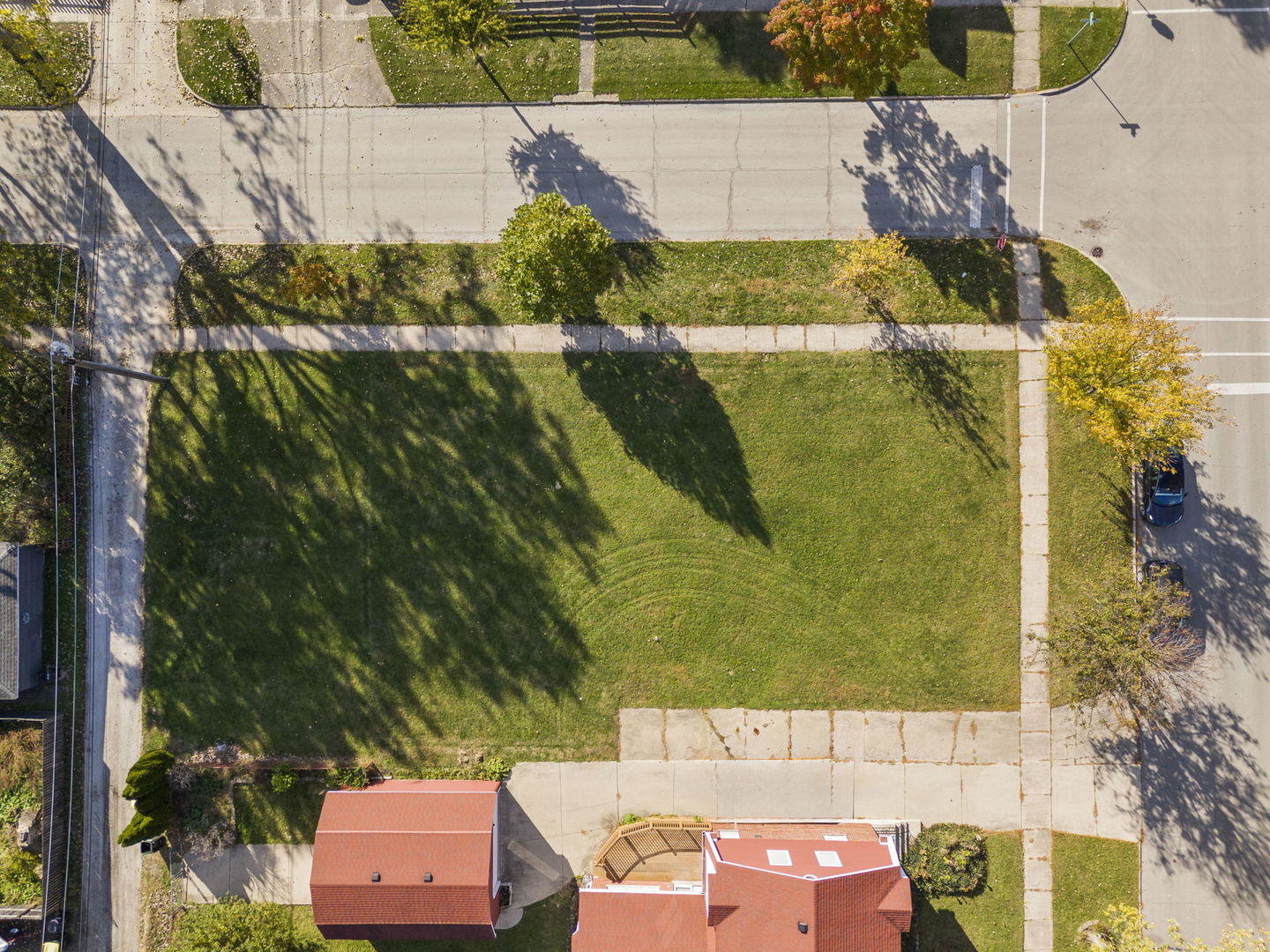 241 S Park Street, Westmont, IL 60559