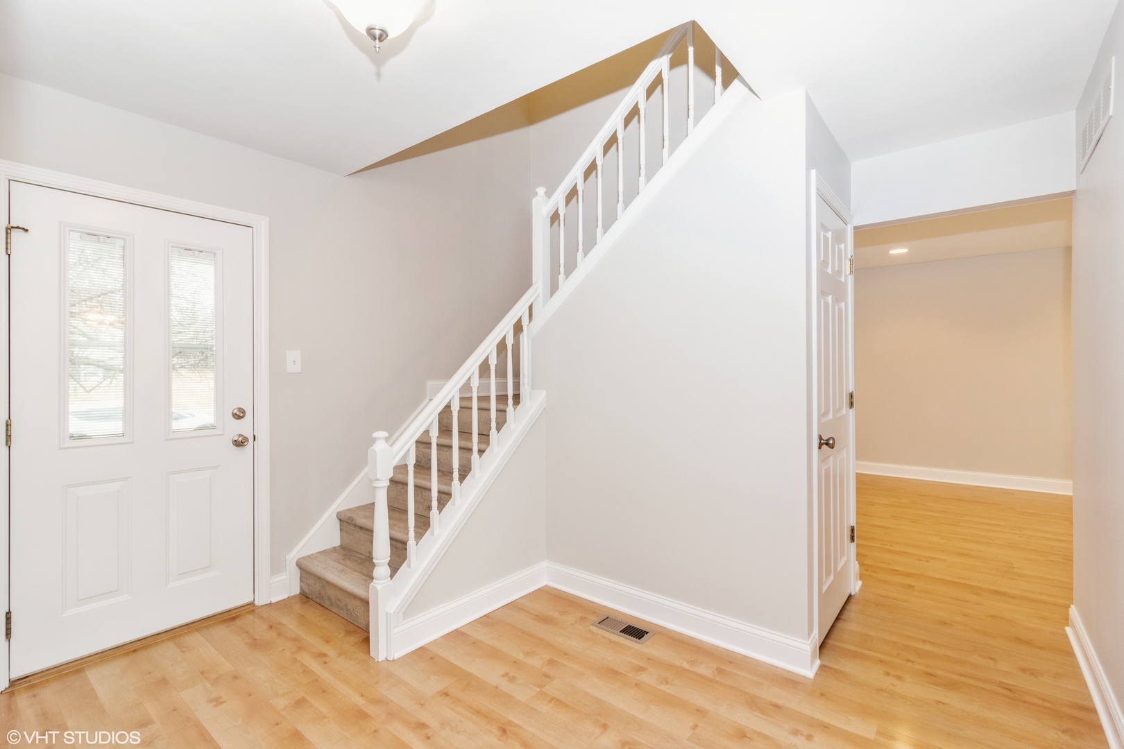 401 N SALEM Drive, Schaumburg, IL 60194