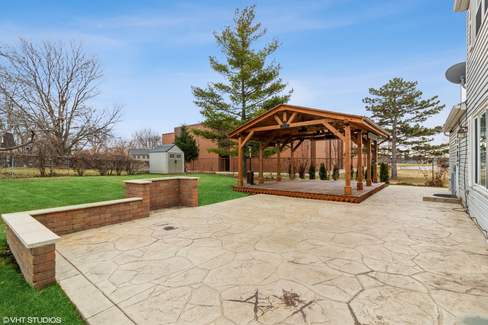 401 N SALEM Drive, Schaumburg, IL 60194