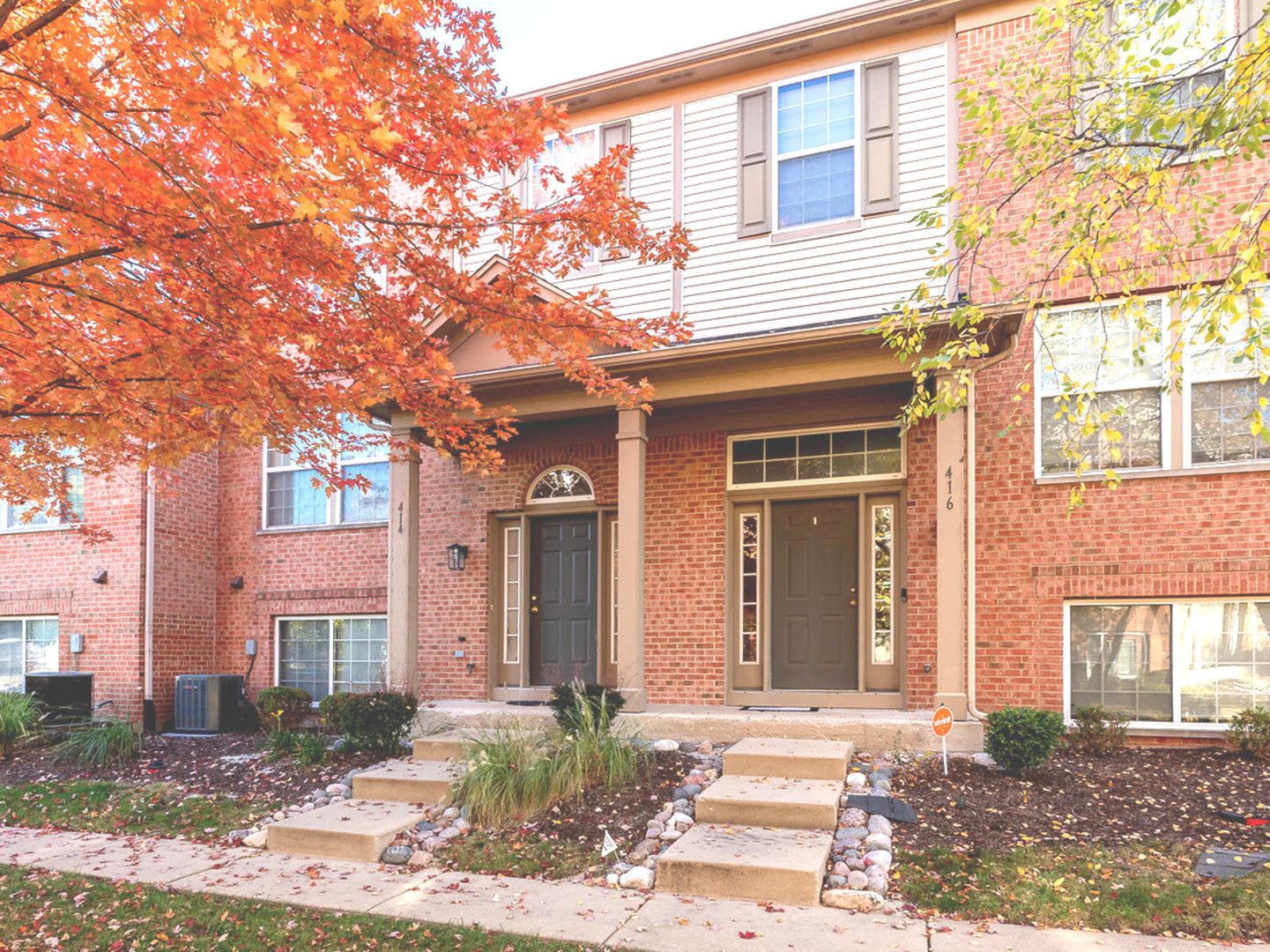 416 Conservatory Lane, Aurora, IL 60502