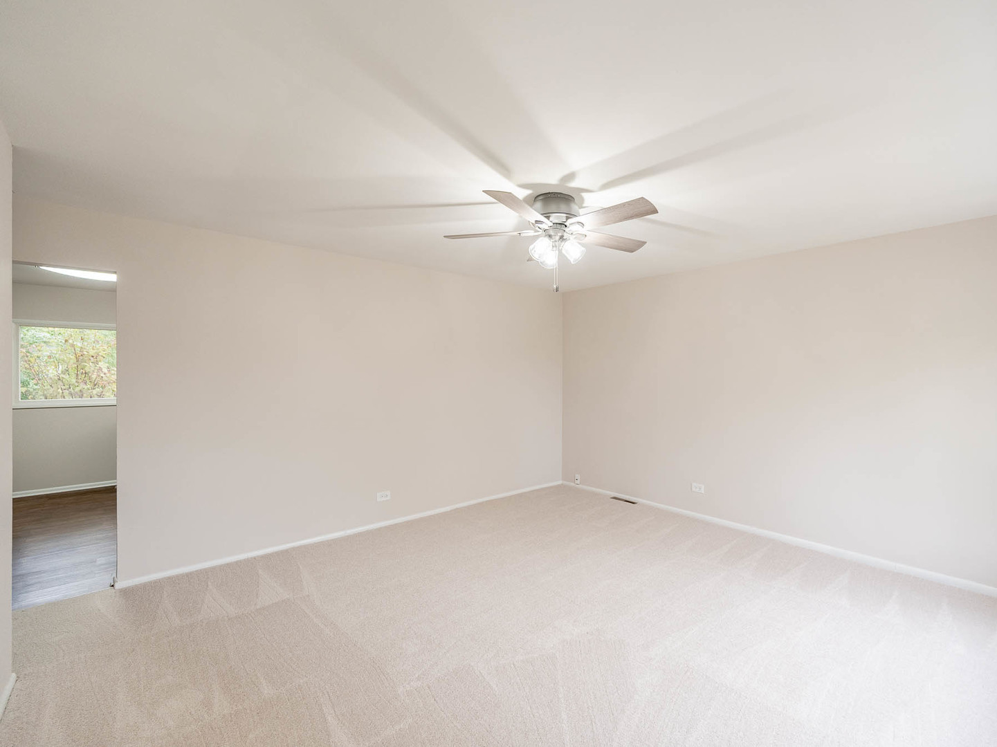 418 Tanglewood Drive, Streamwood, IL 60107