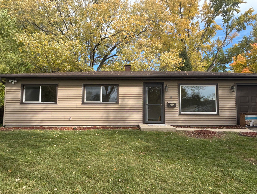 418 Tanglewood Drive, Streamwood, IL 60107