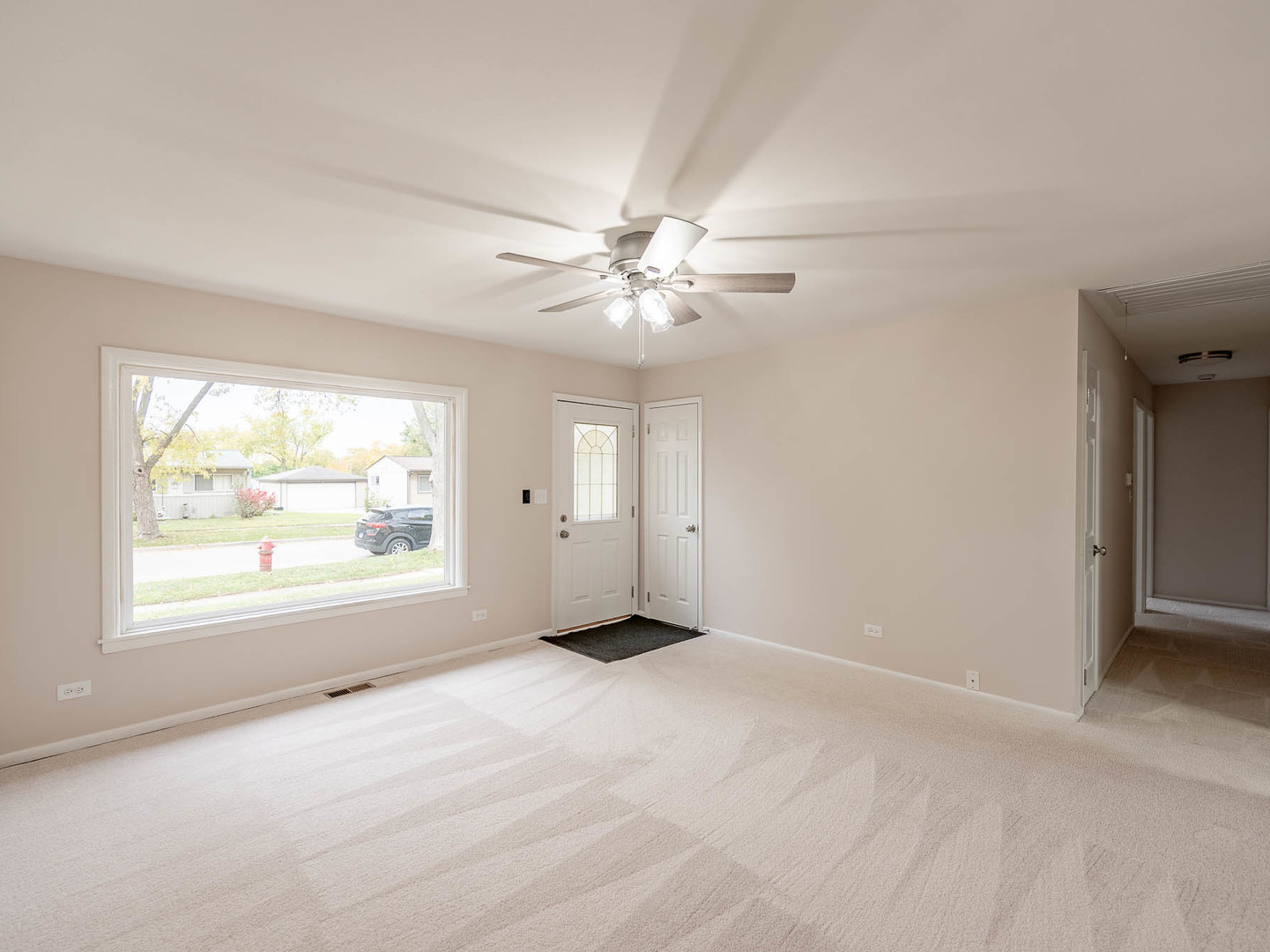 418 Tanglewood Drive, Streamwood, IL 60107