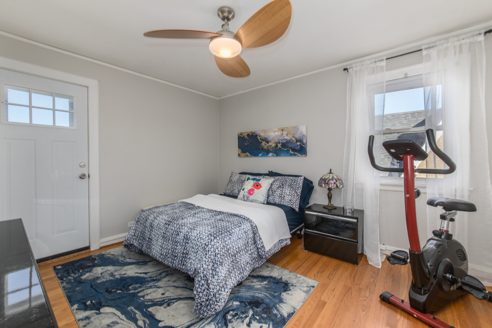 3312 N New England Avenue, Chicago, IL 60634