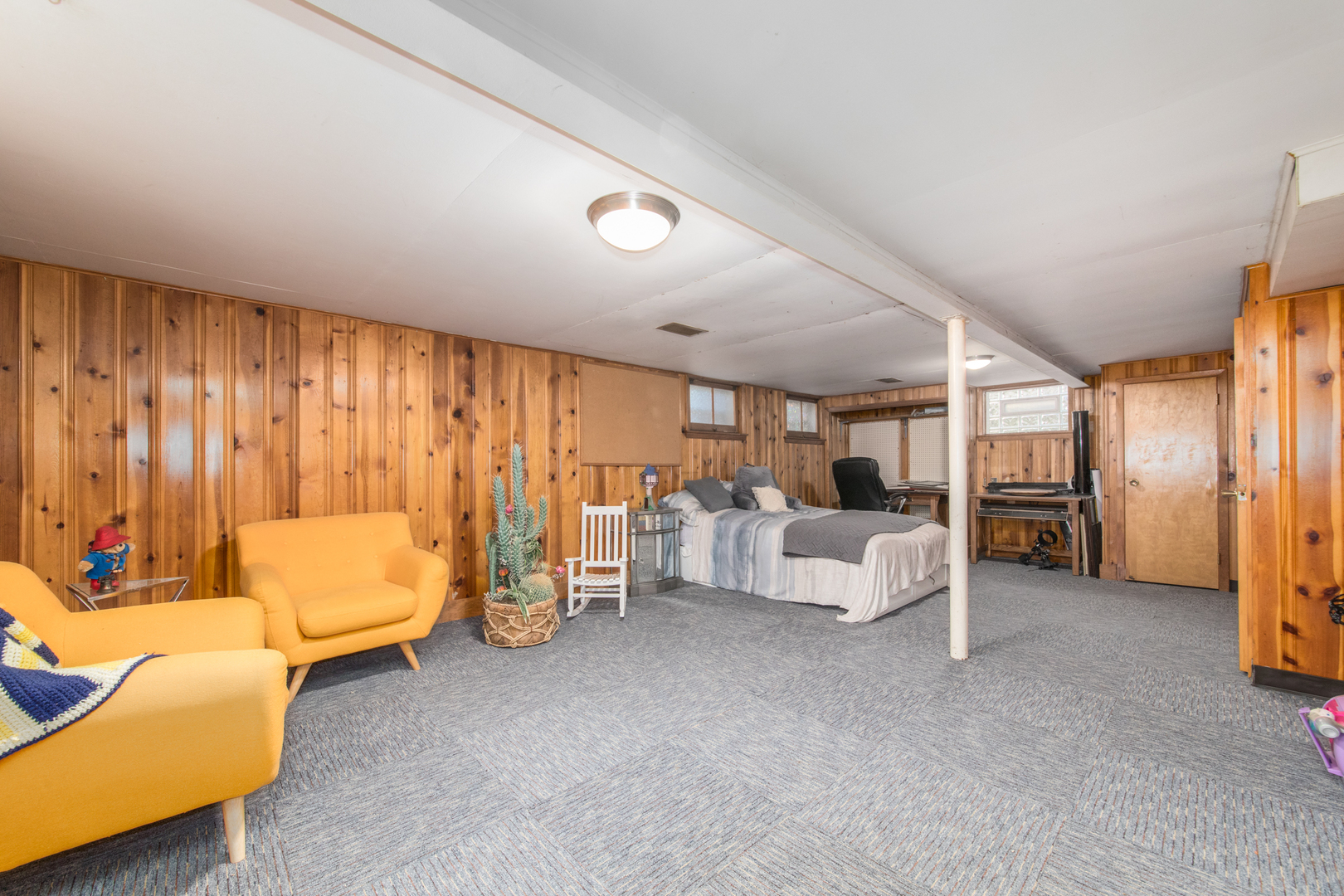 3312 N New England Avenue, Chicago, IL 60634