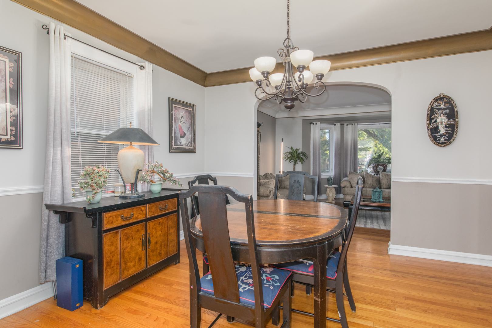 3312 N New England Avenue, Chicago, IL 60634