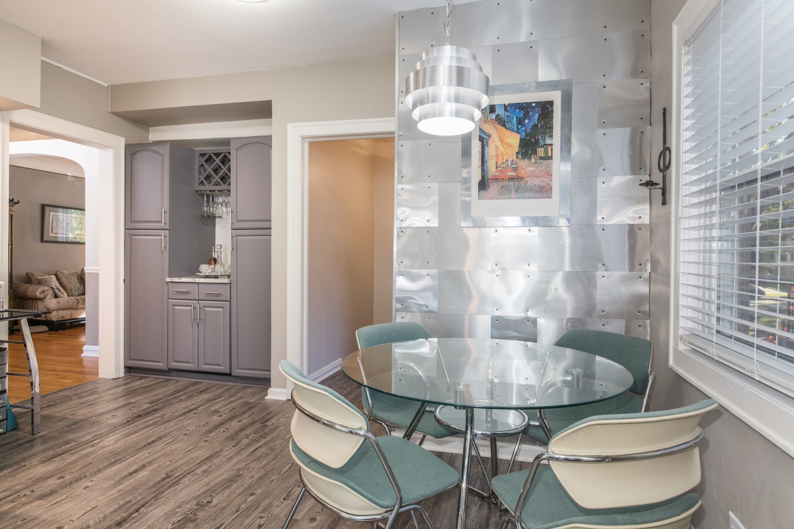 3312 N New England Avenue, Chicago, IL 60634