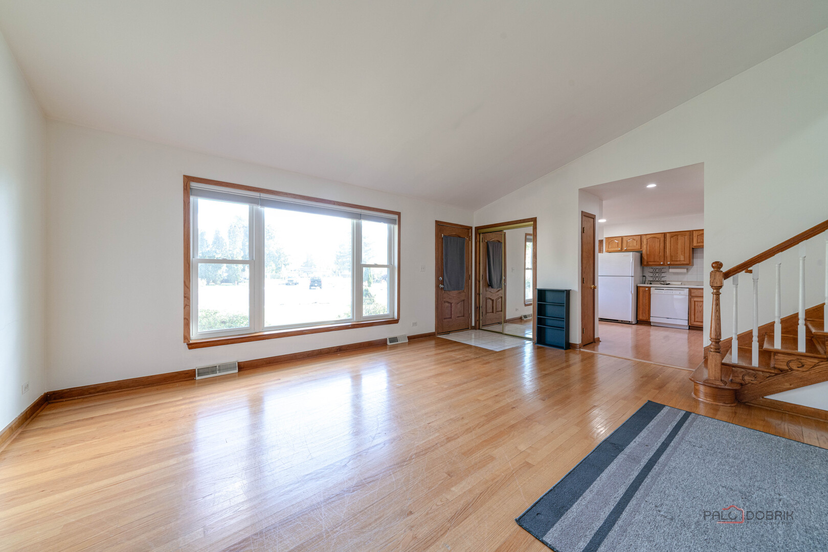 701 Thomas Court, Mundelein, IL 60060