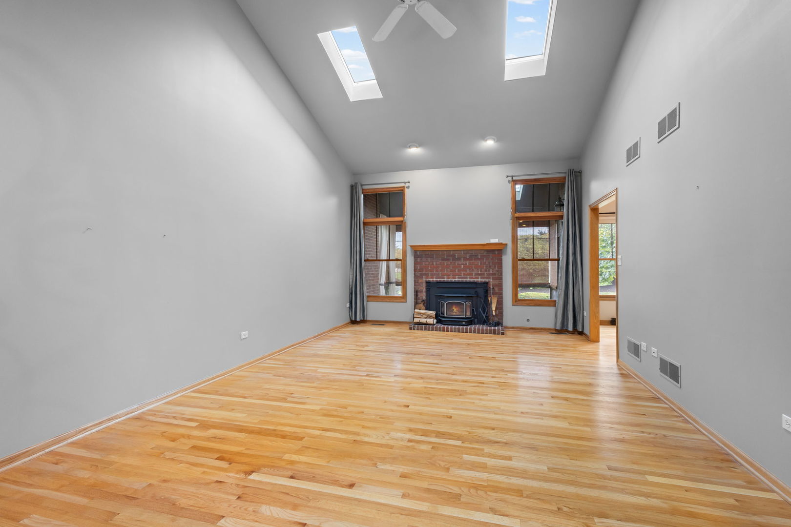 21629 Kent Court, Frankfort, IL 60423