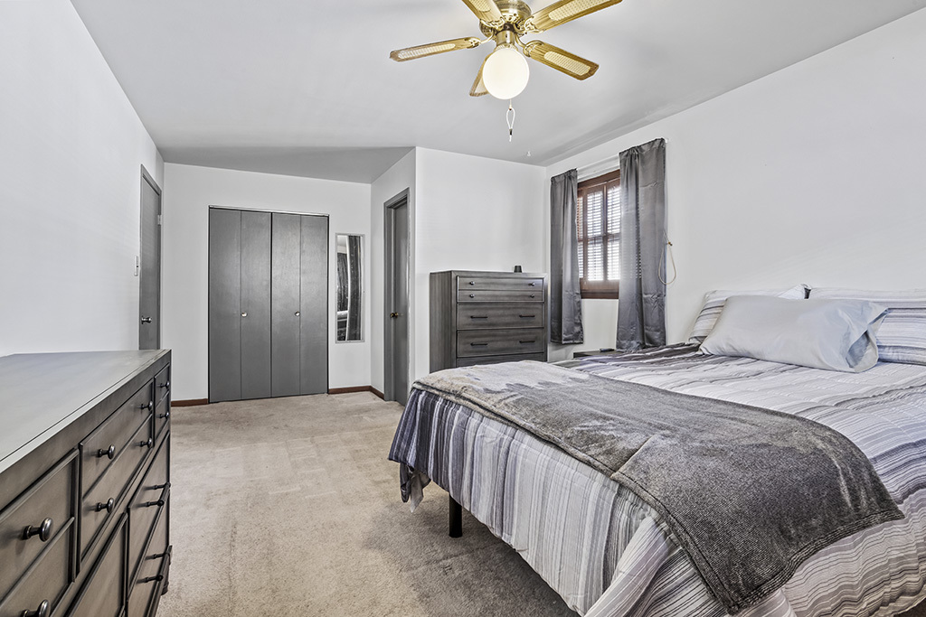 903 Porter Street, Lemont, IL 60439