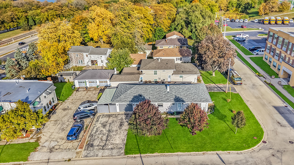 903 Porter Street, Lemont, IL 60439