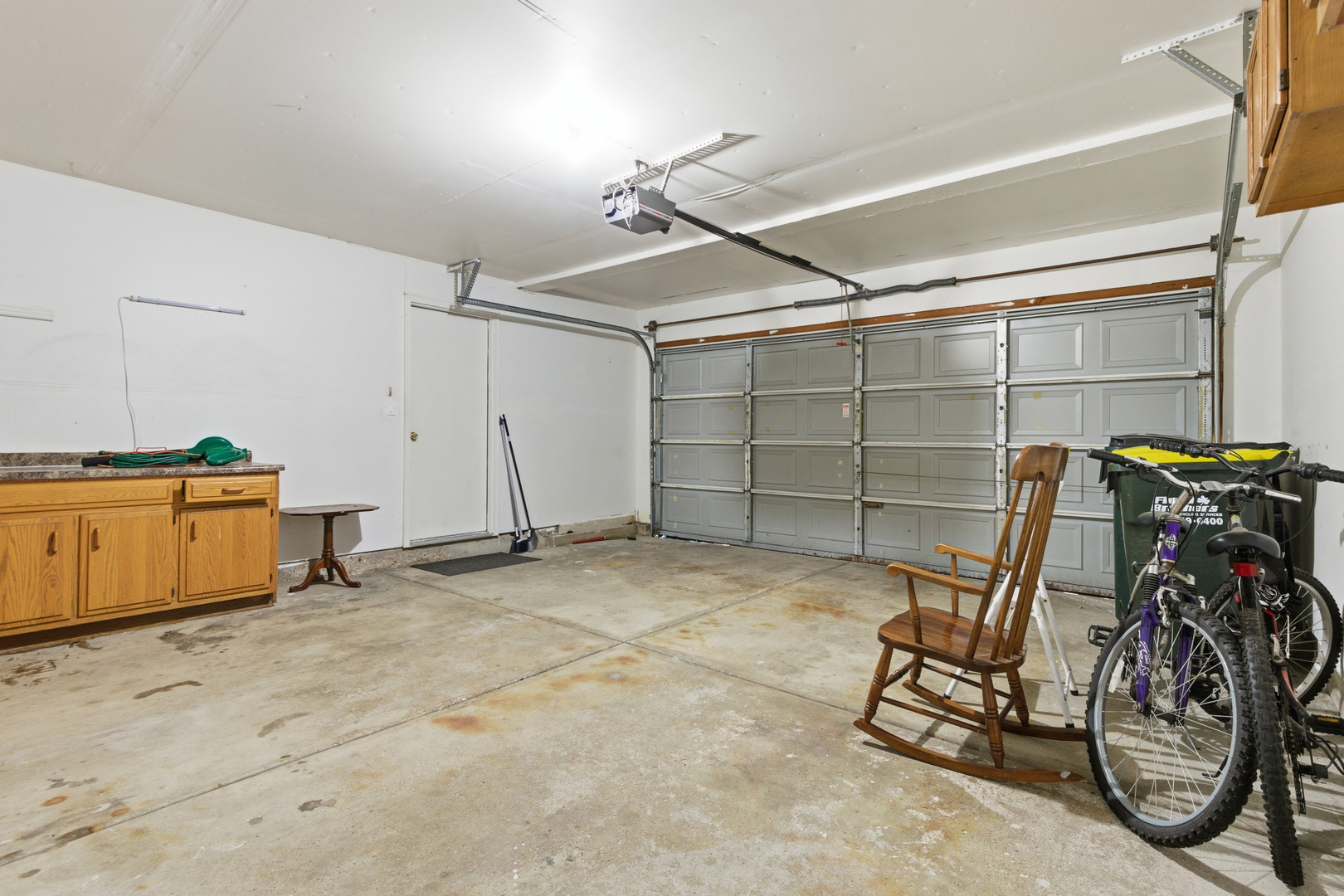 1297 WOODLAKE Drive, Carol Stream, IL 60188