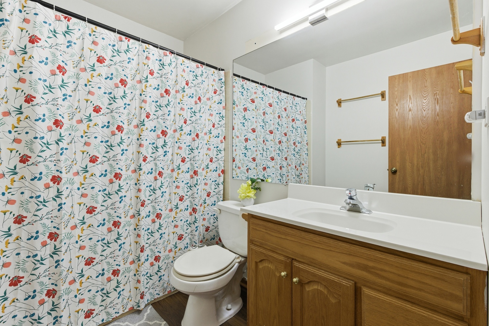 1297 WOODLAKE Drive, Carol Stream, IL 60188