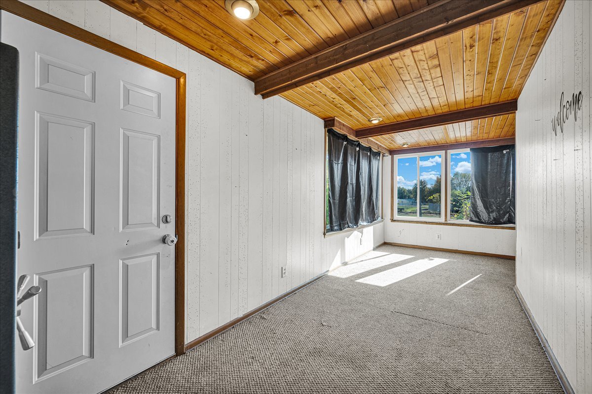 393 E Front Street, El Paso, IL 61738