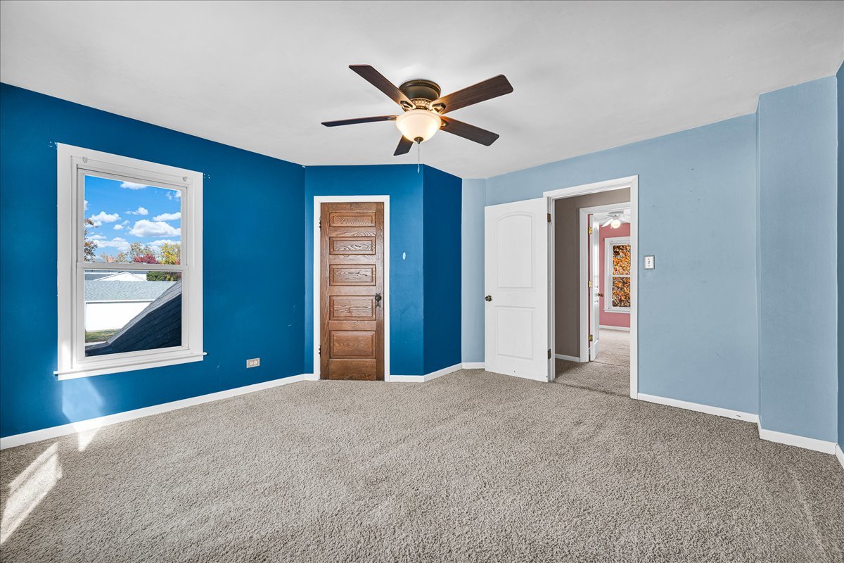 393 E Front Street, El Paso, IL 61738