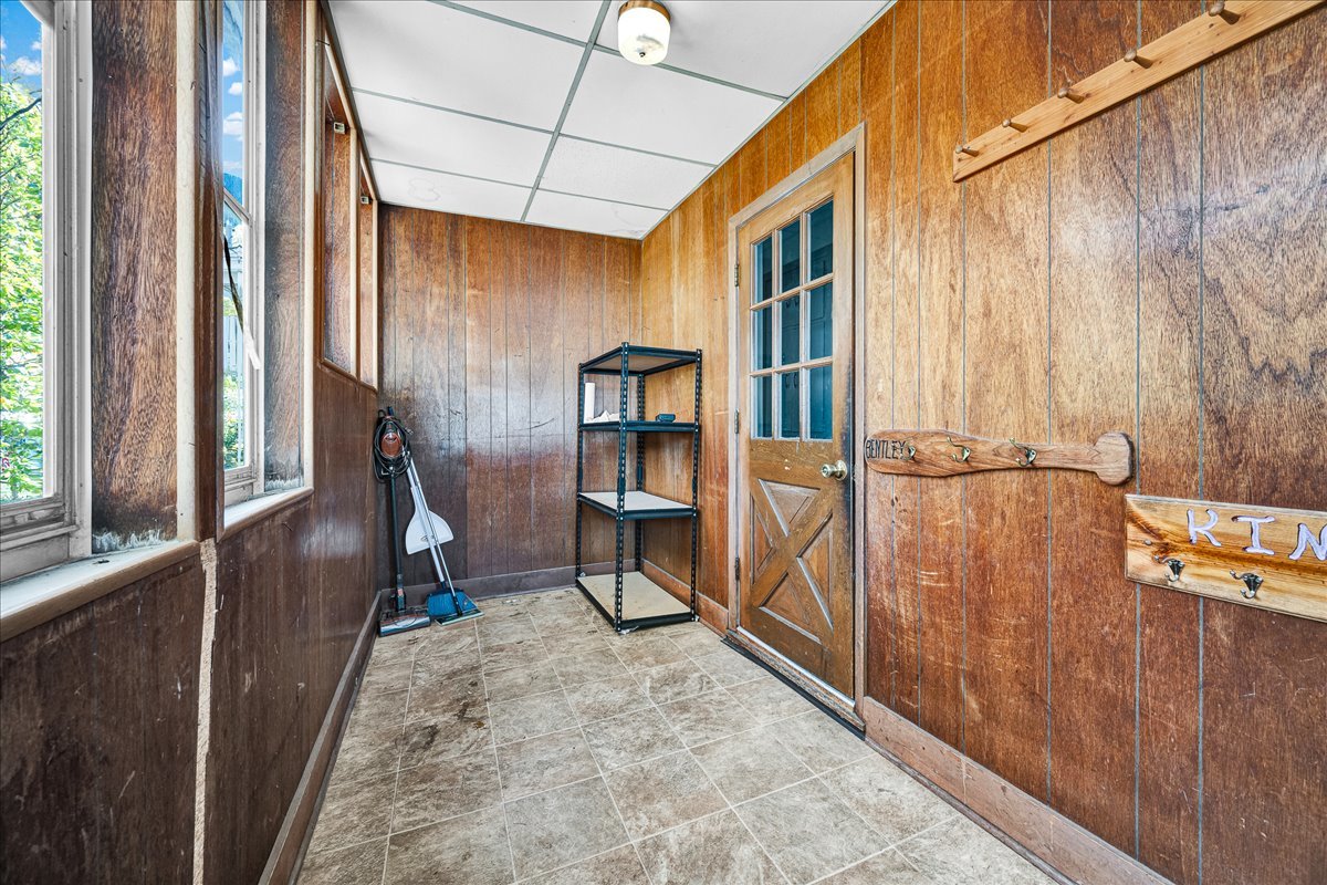 393 E Front Street, El Paso, IL 61738