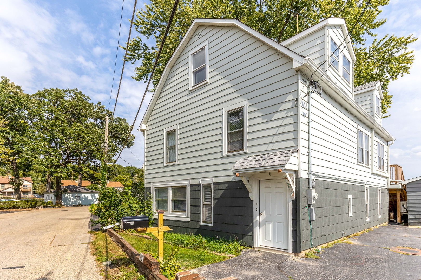 163 Eagle Point Road #1, Fox Lake, IL 60020