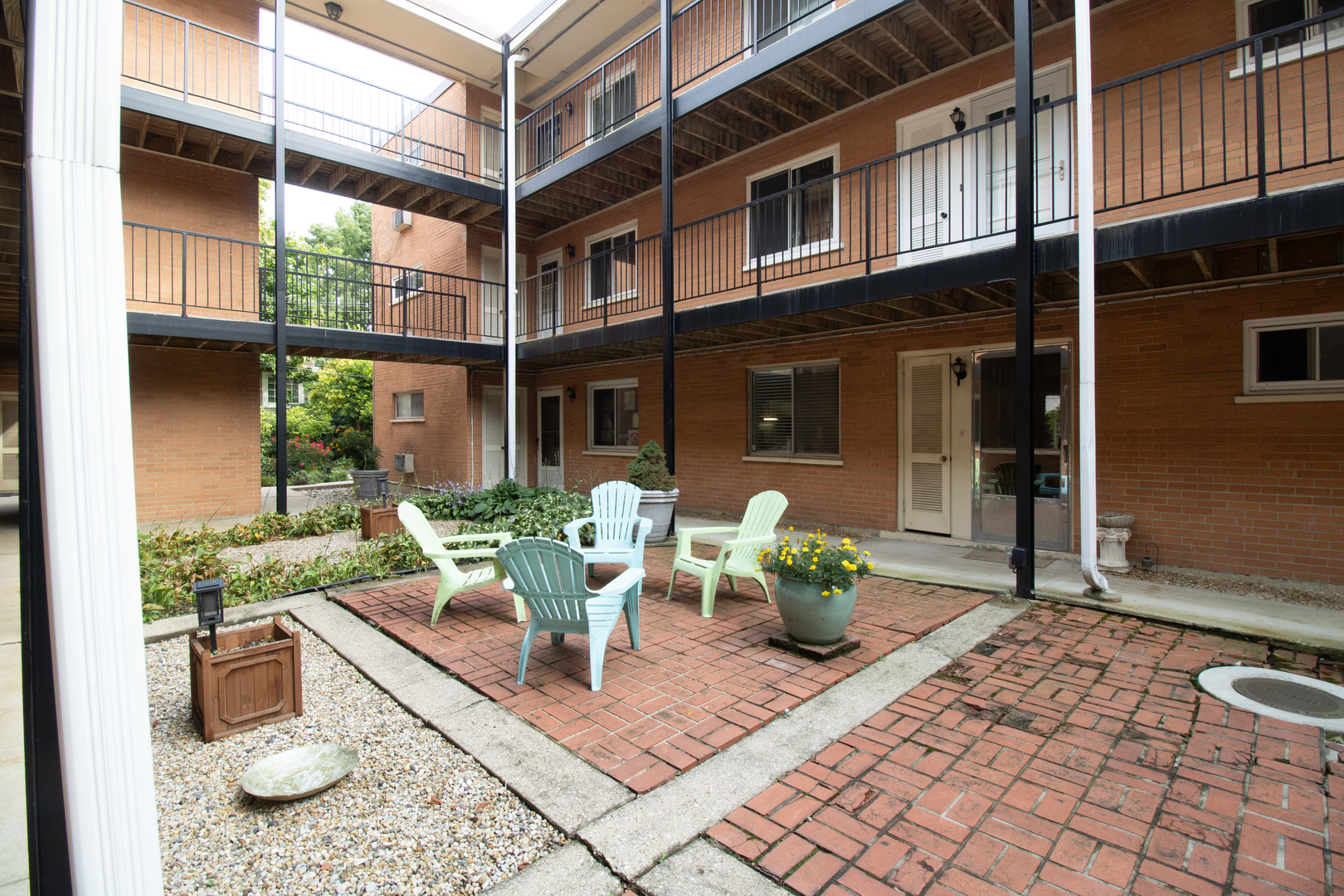 1545 W Chase Avenue #305, Chicago, IL 60626