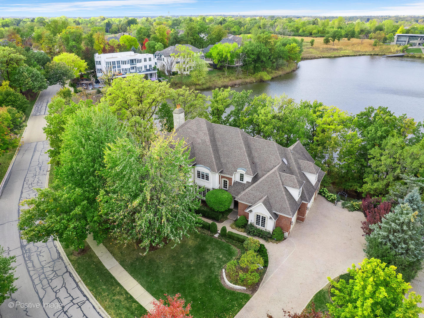 817 Lakeview Lane, Burr Ridge, IL 60527