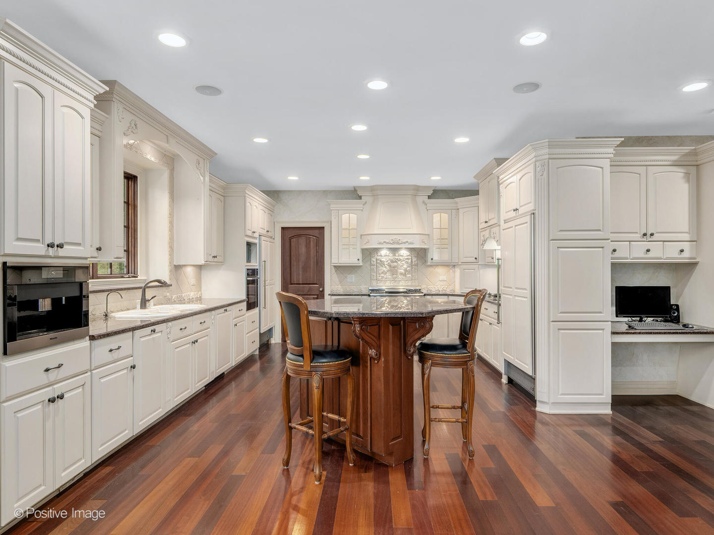 817 Lakeview Lane, Burr Ridge, IL 60527