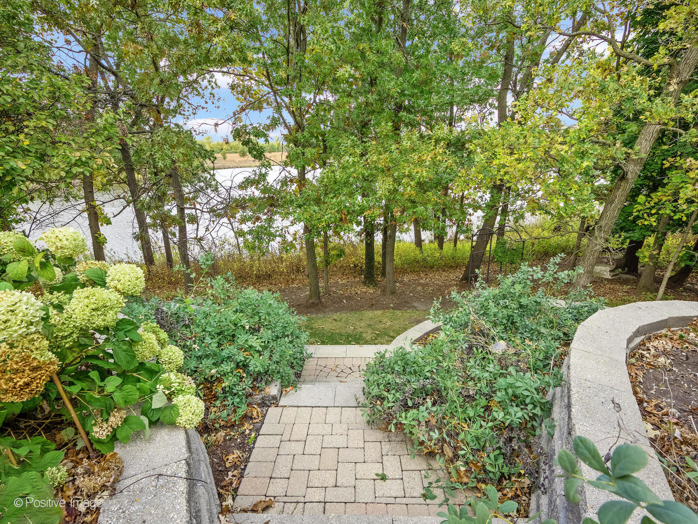 817 Lakeview Lane, Burr Ridge, IL 60527