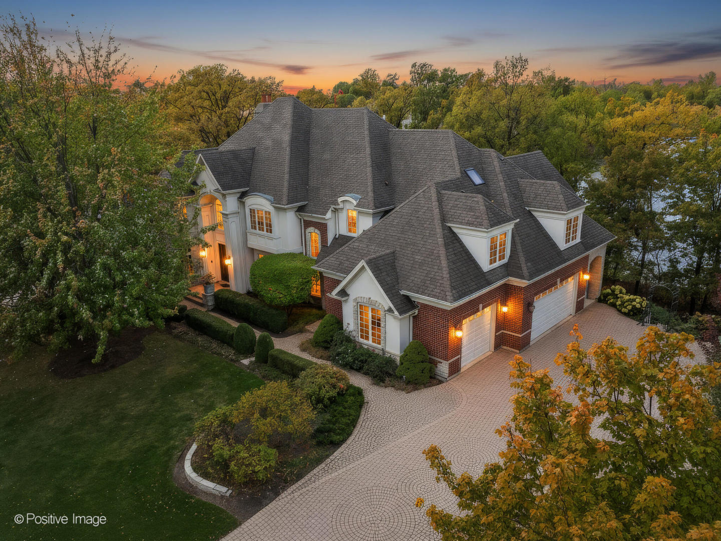 817 Lakeview Lane, Burr Ridge, IL 60527