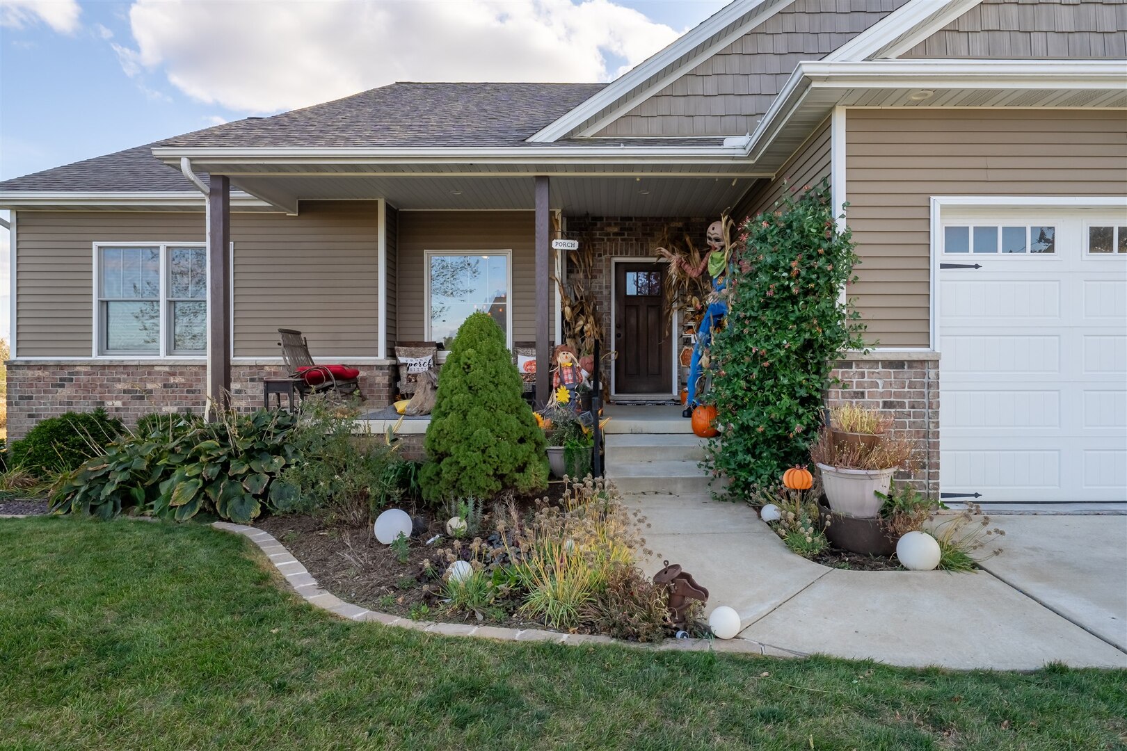 5080 Dasher Drive, Heyworth, IL 61745