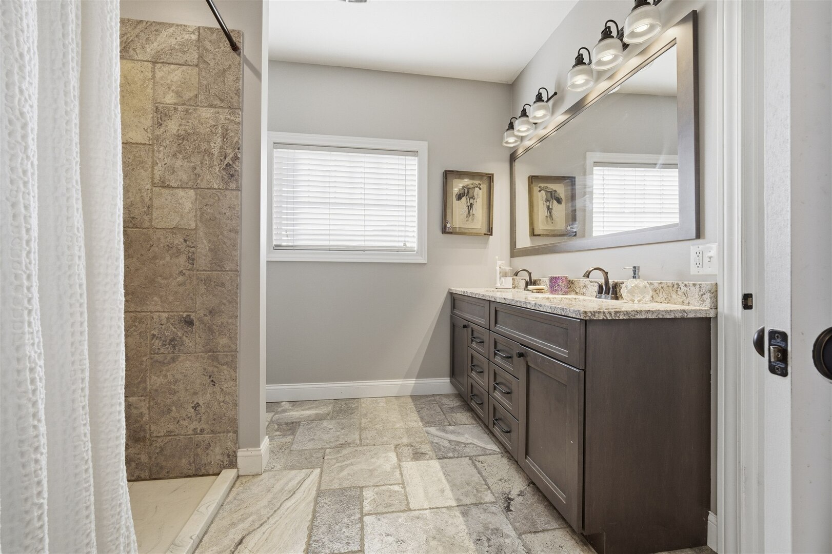 5080 Dasher Drive, Heyworth, IL 61745