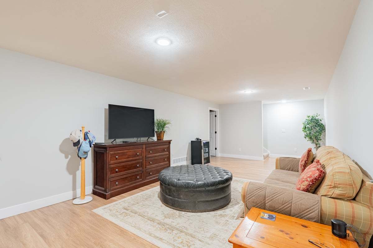 1809 Glenbridge Road, Bloomington, IL 61704