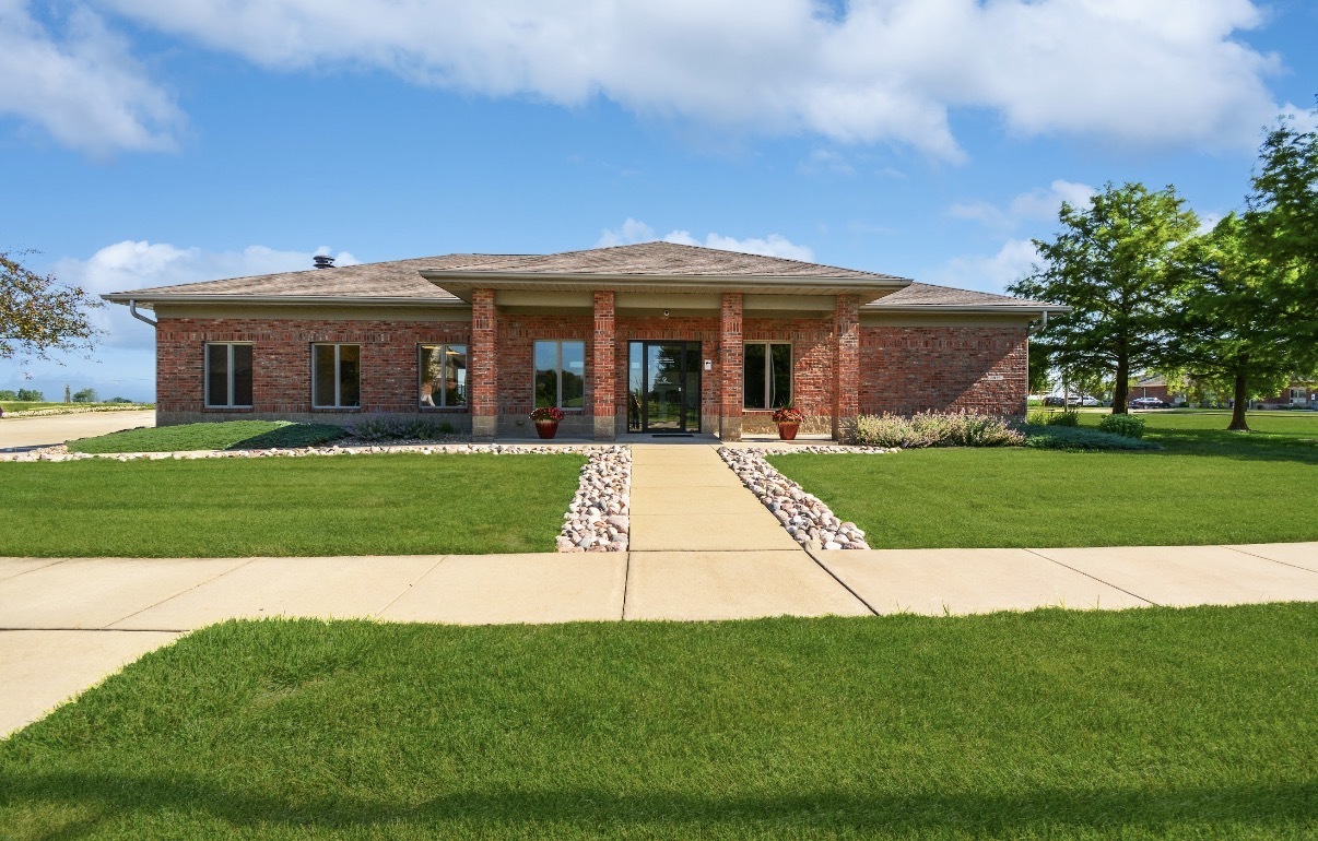 1809 Glenbridge Road, Bloomington, IL 61704