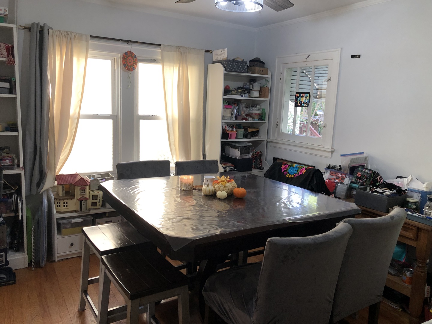 9545 S Troy Avenue, Evergreen Park, IL 60805