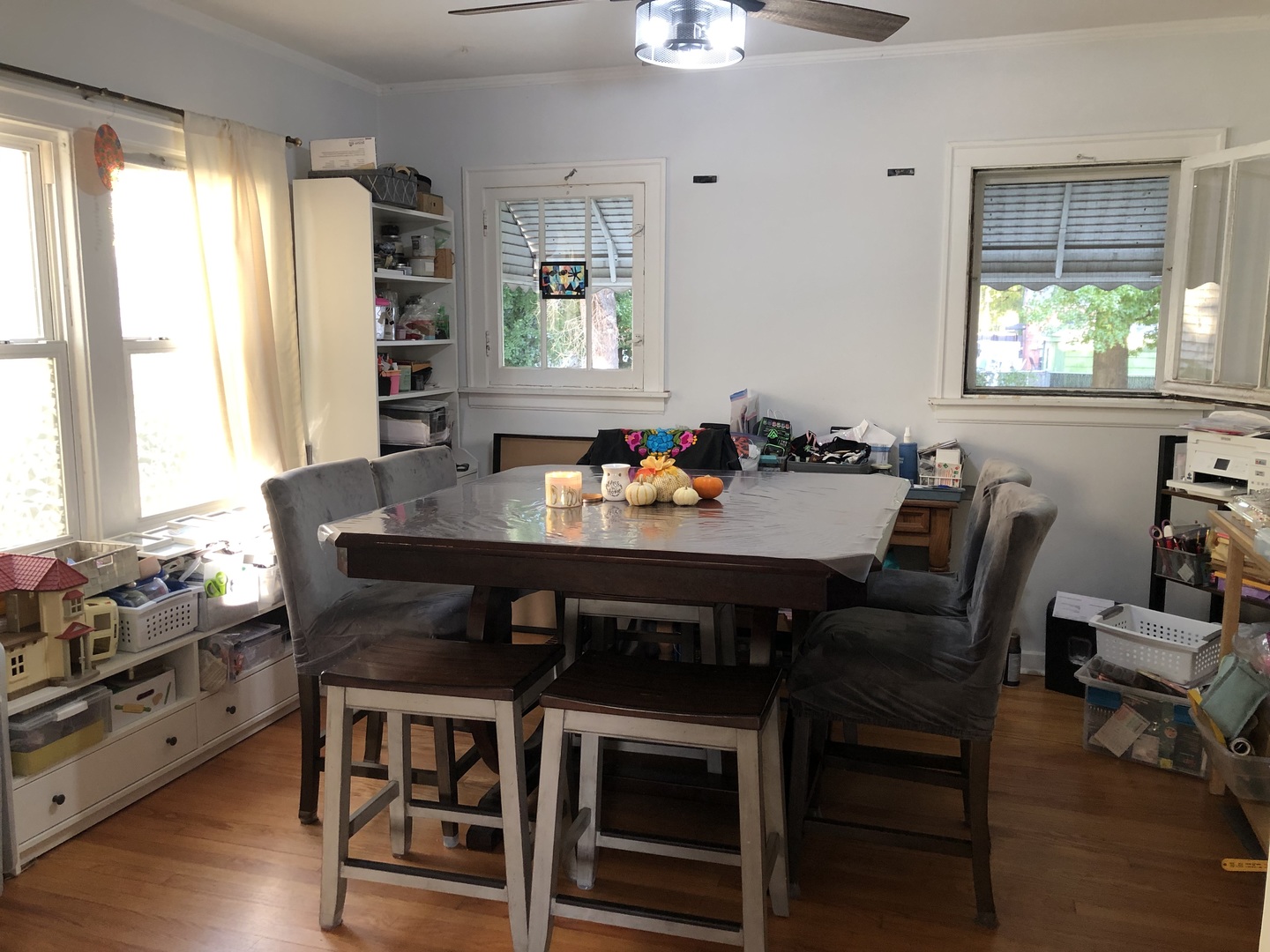 9545 S Troy Avenue, Evergreen Park, IL 60805