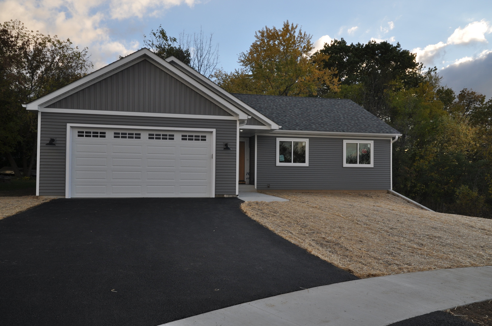 316 Buena Terrace, Antioch, IL 60002