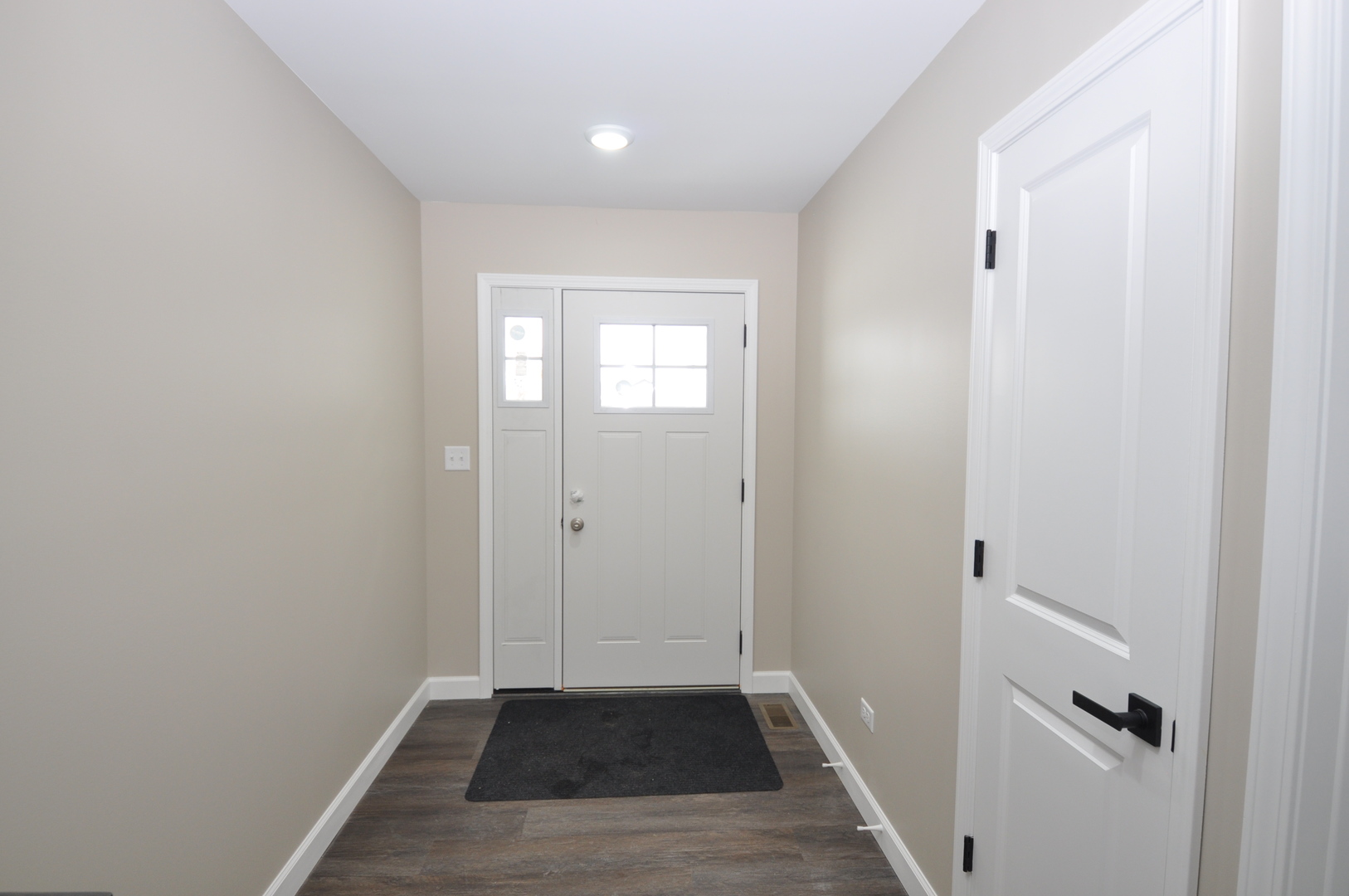 316 Buena Terrace, Antioch, IL 60002