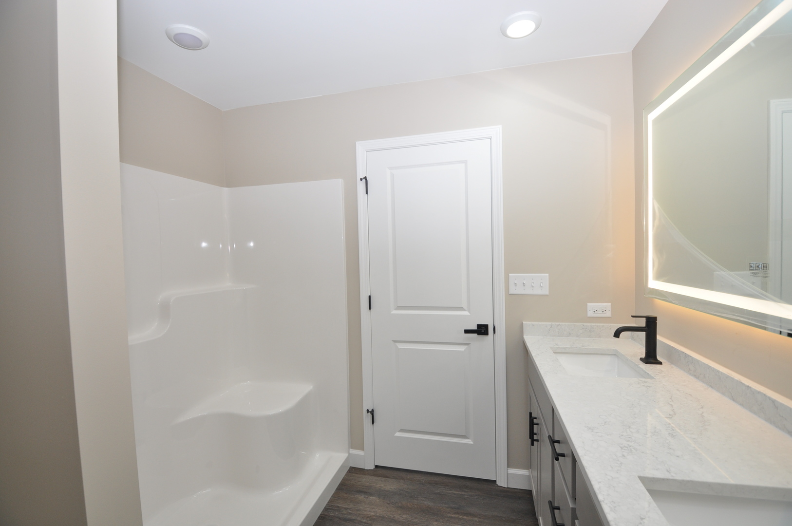 316 Buena Terrace, Antioch, IL 60002