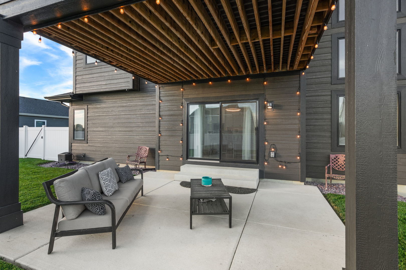 9343 Iris Drive, St. John, IN 46373