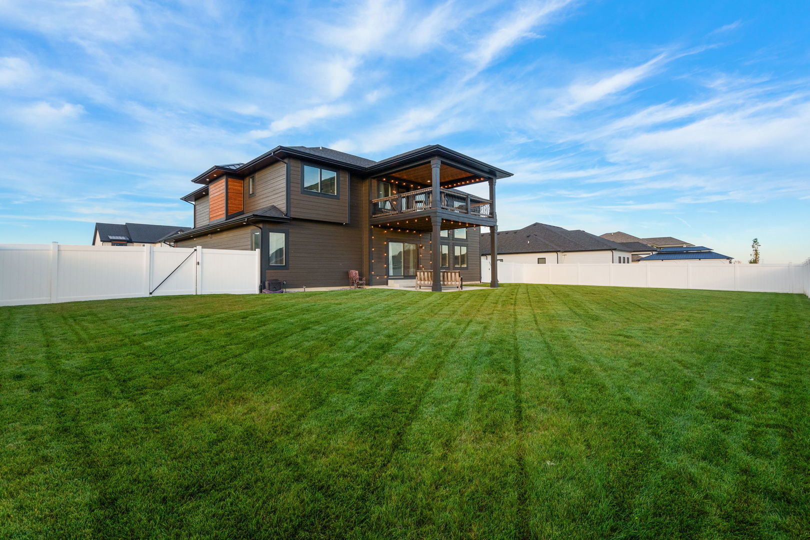 9343 Iris Drive, St. John, IN 46373