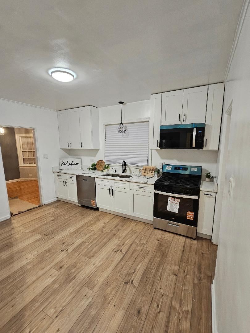 306 Bohland Avenue, Bellwood, IL 60104