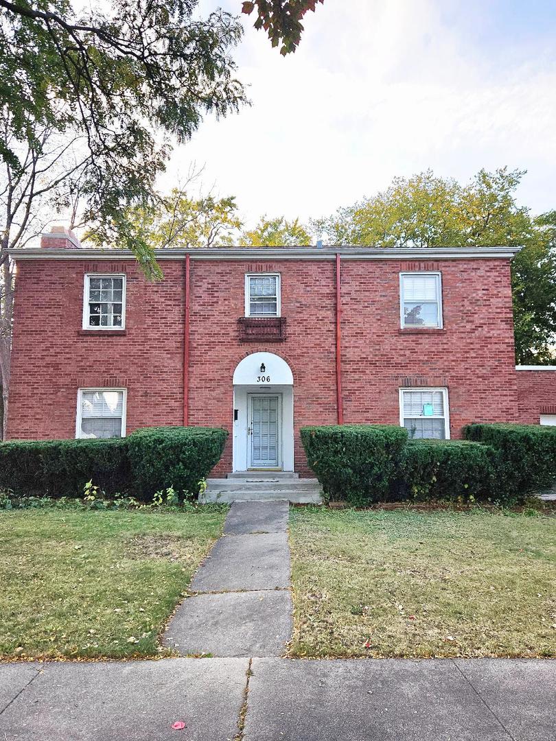 306 Bohland Avenue, Bellwood, IL 60104