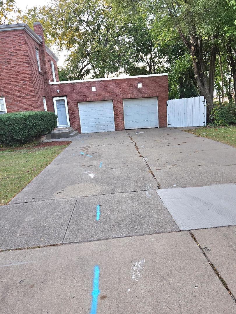 306 Bohland Avenue, Bellwood, IL 60104