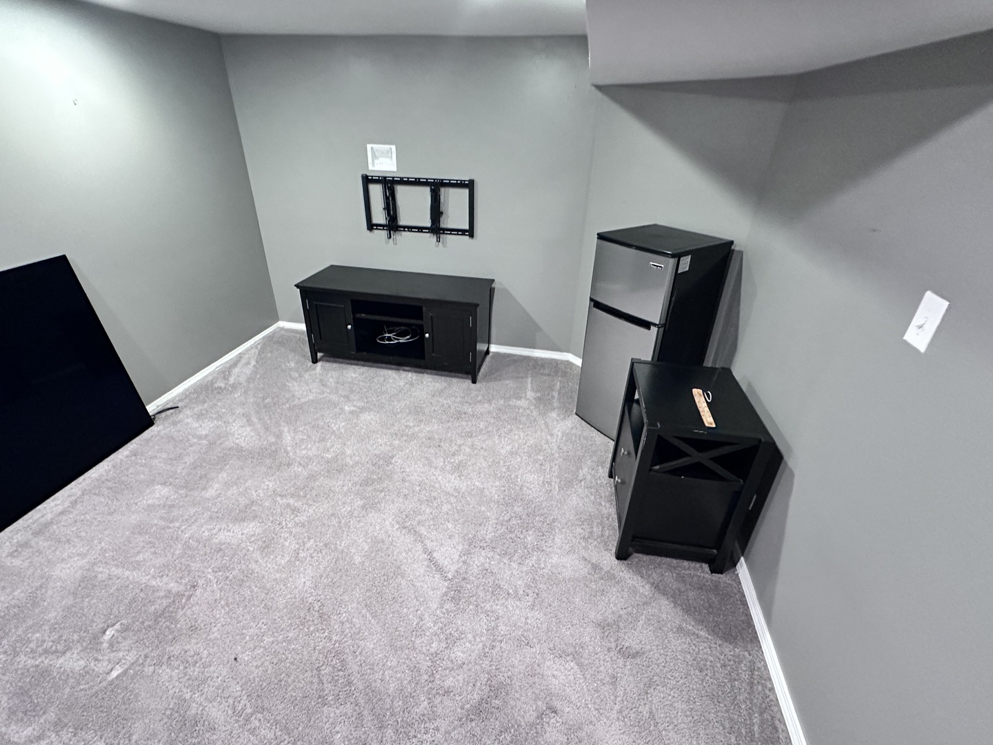 490 S Alfred Avenue, Elgin, IL 60123